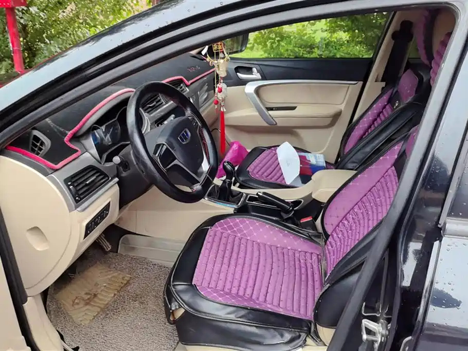 GEELY AUTO EMGRAND 2016