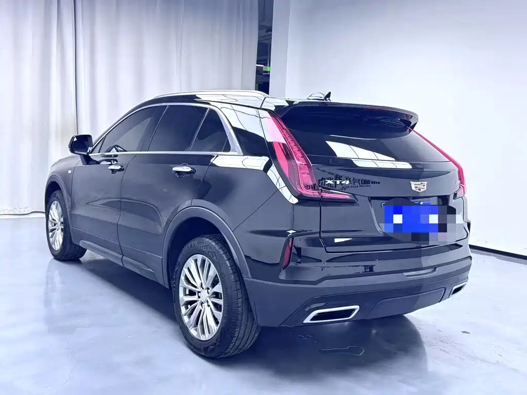 CADILLAC XT4 2024