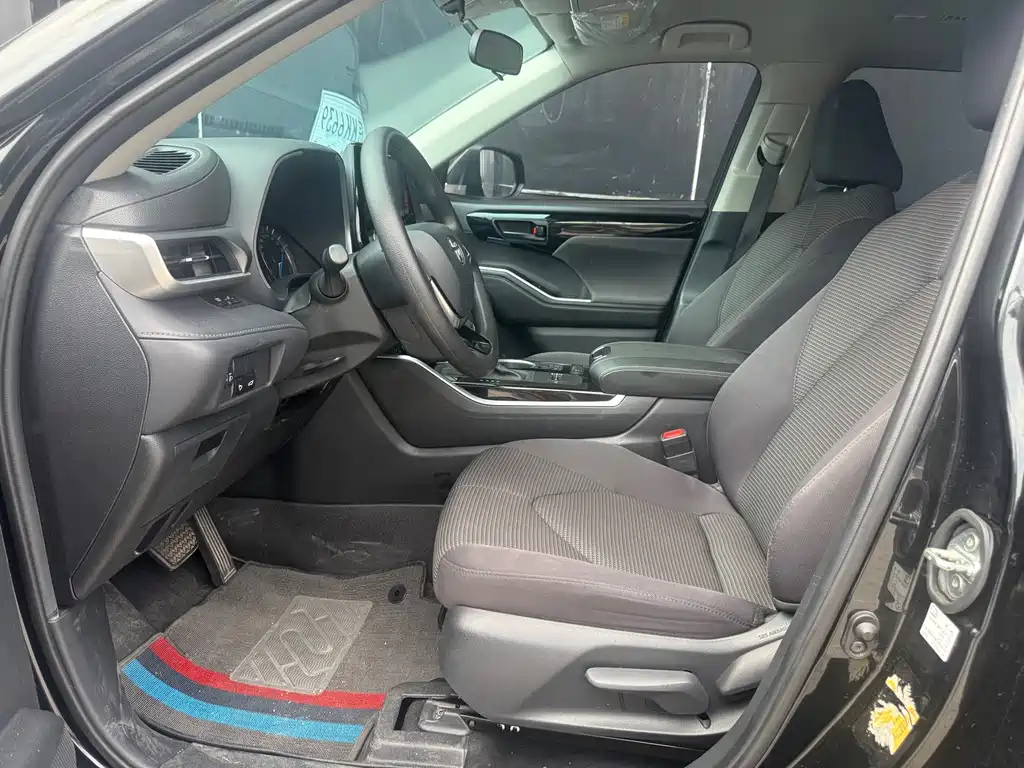 TOYOTA HIGHLANDER 2022