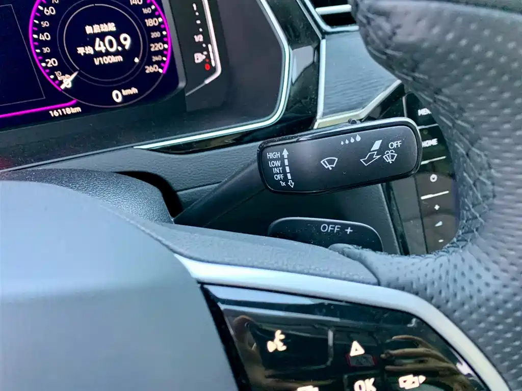 VOLKSWAGEN MAGOTAN 2025