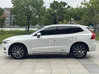 VOLVO XC60  2021 YEAR T5 4WD  SPORT 2021