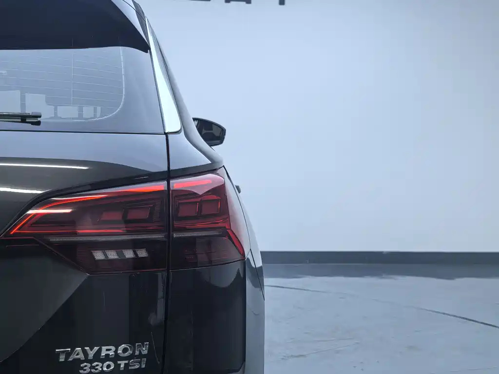 VOLKSWAGEN TAYRON 2019