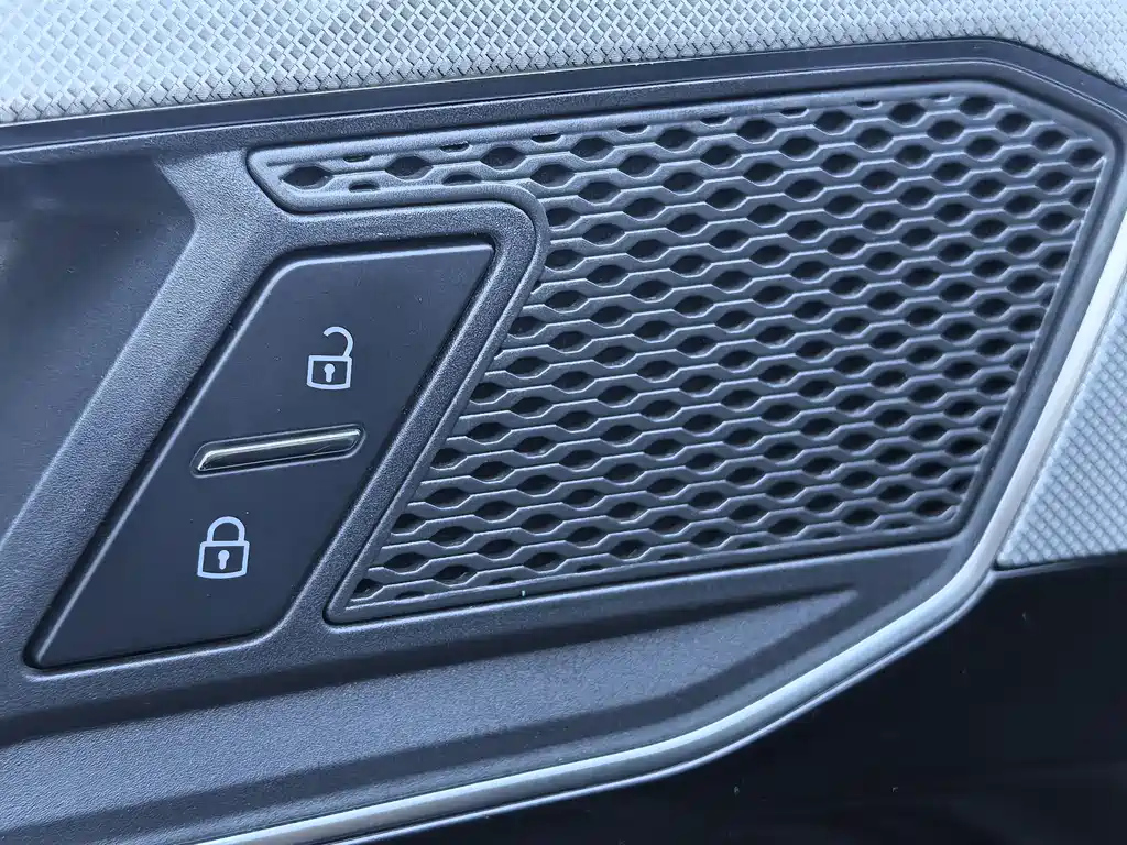 VOLKSWAGEN TAYRON 2019