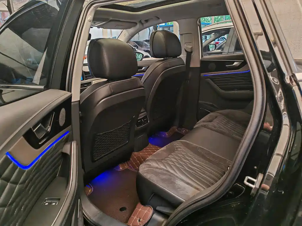 HONGQI HS5 2022
