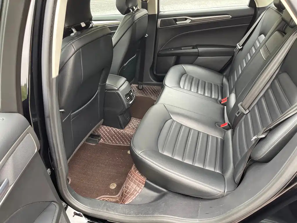 FORD MONDEO 2022