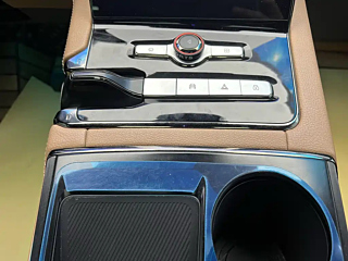 NIO ES8  2020 YEAR 415KM  SEATS EDITION 2020
