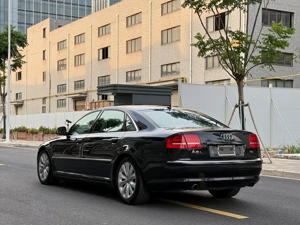 AUDI A8 2009