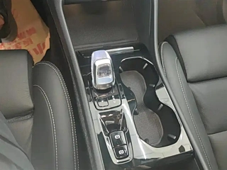 VOLVO XC40  2024 YEAR B4 4WD  DELUXE EDITION 2024