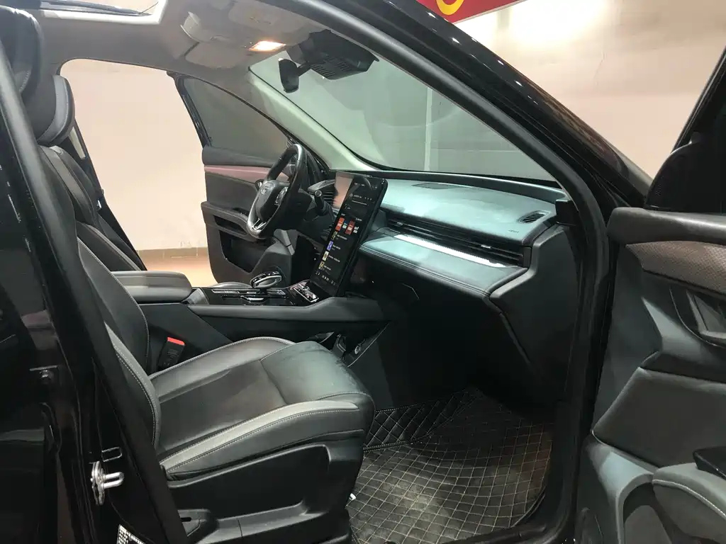 QOROS 7 2020
