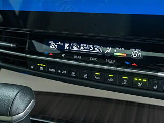 TOYOTA GRANVIA  2023 YEAR 2.5L HYBRID VIP EDITION 2023