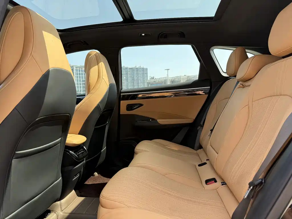 GEELY GALAXY GALAXY L7 2023