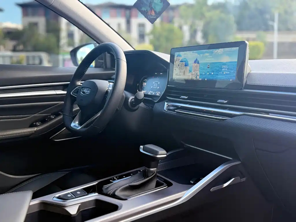GEELY AUTO EMGRAND 2022