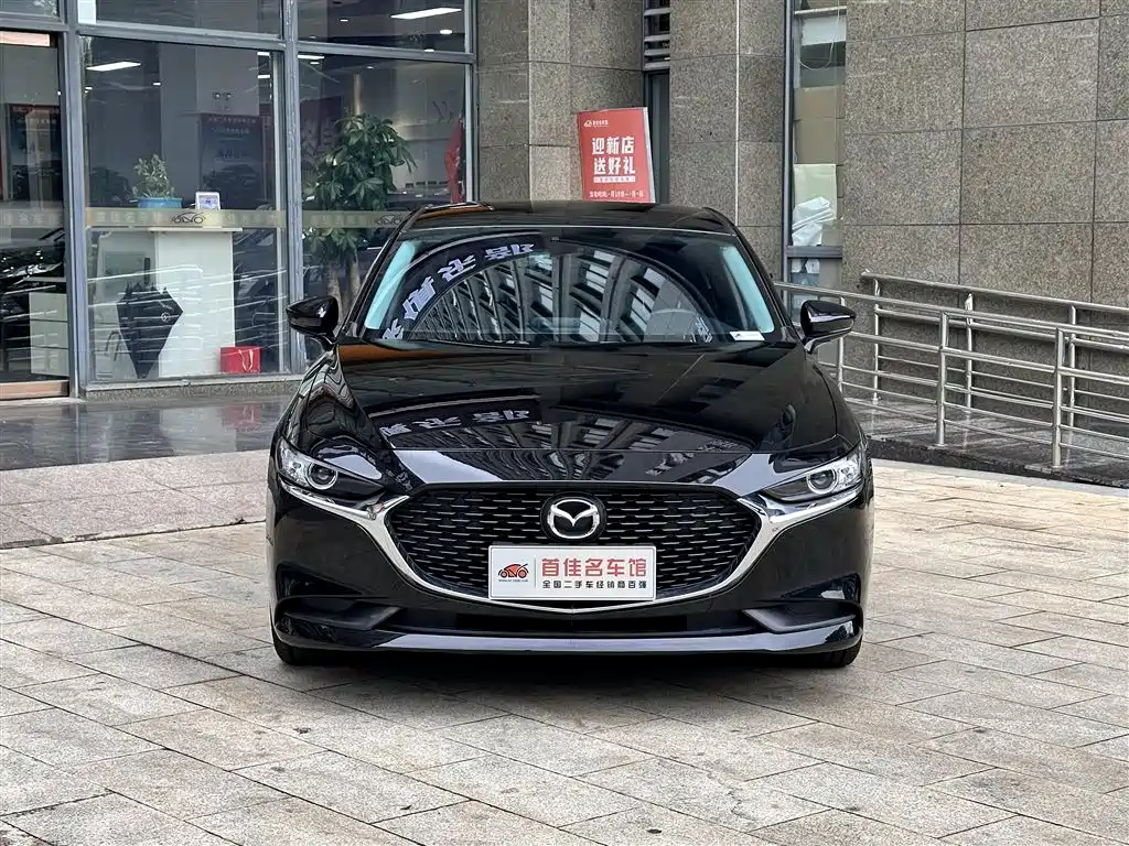 MAZDA 3 AXELA 2024