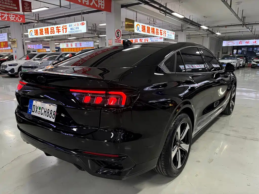 FORD MONDEO 2024