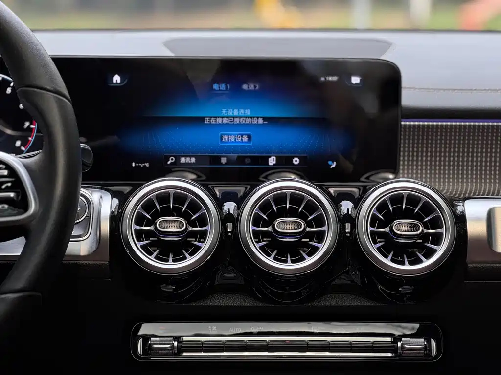 MERCEDES BENZ GLB 2023