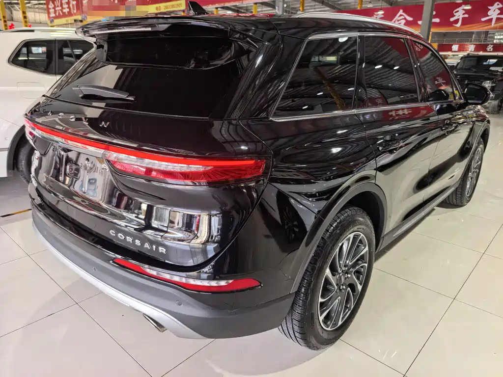 LINCOLN ADVENTURER 2023