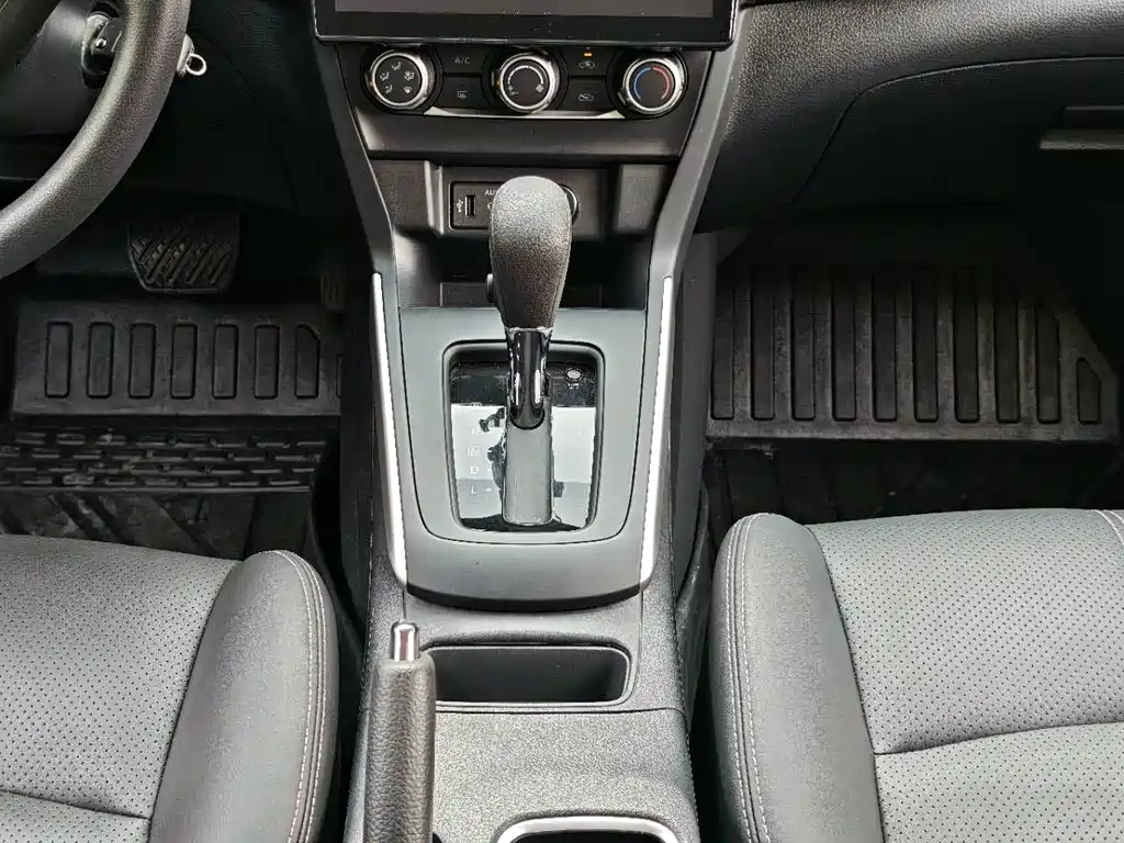NISSAN SYLPHY 2024