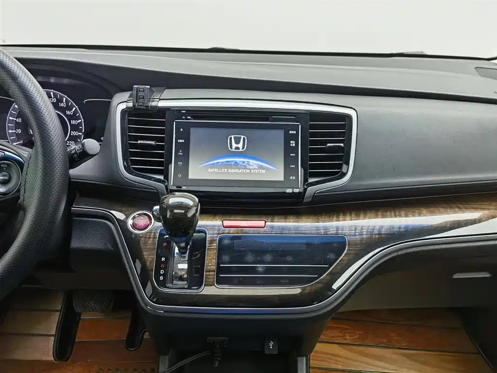 HONDA ODYSSEY 2015