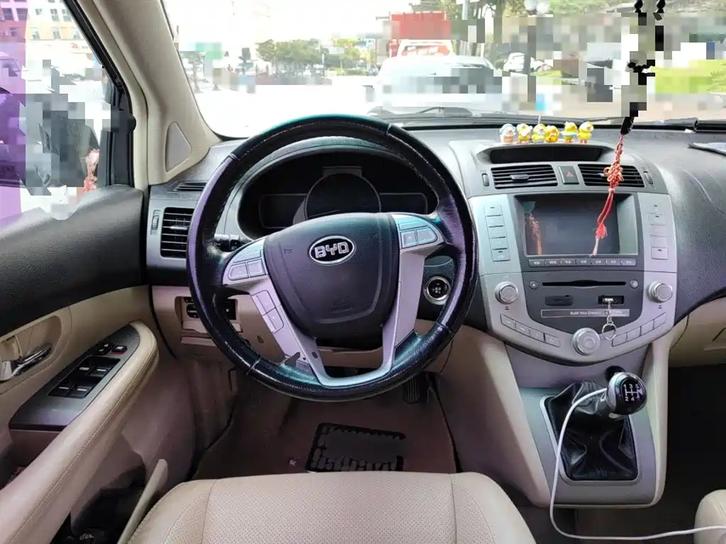 BYD S6 2014