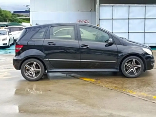 MERCEDES BENZ B-CLASS 2009