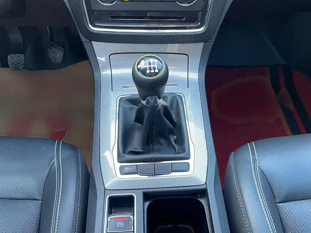 ROEWE RX5 2018