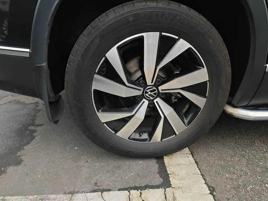 VOLKSWAGEN TAYRON 2022