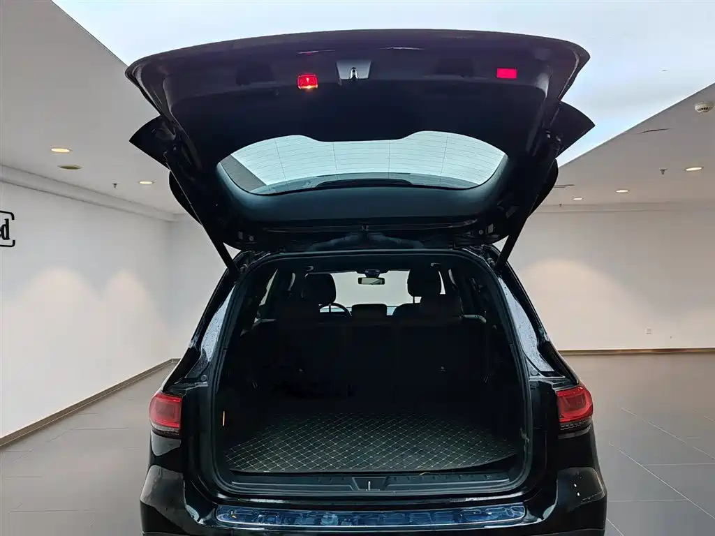 MERCEDES BENZ GLB 2020