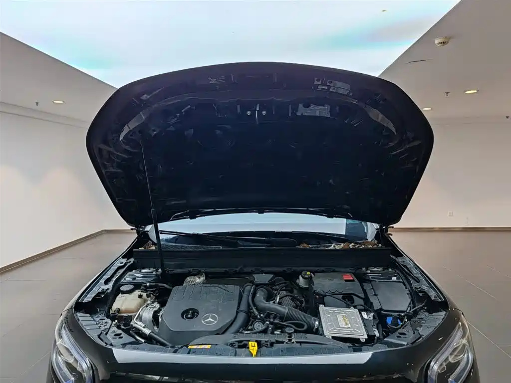 MERCEDES BENZ GLB 2020