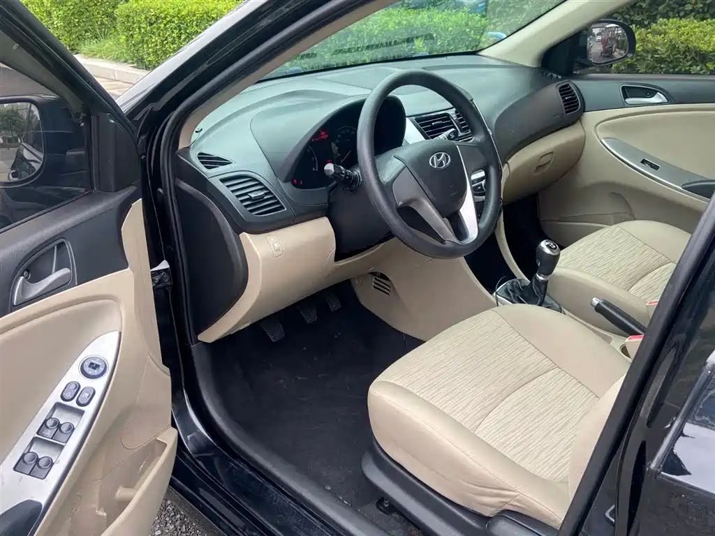HYUNDAI RENA 2014