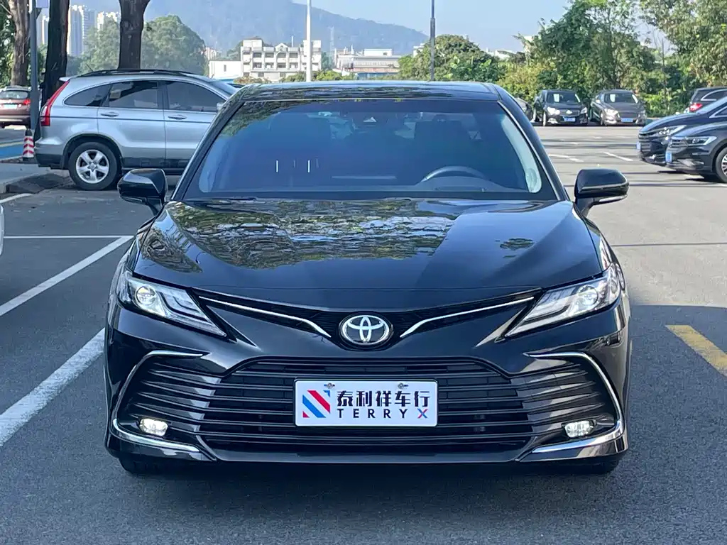 TOYOTA CAMRY 2024