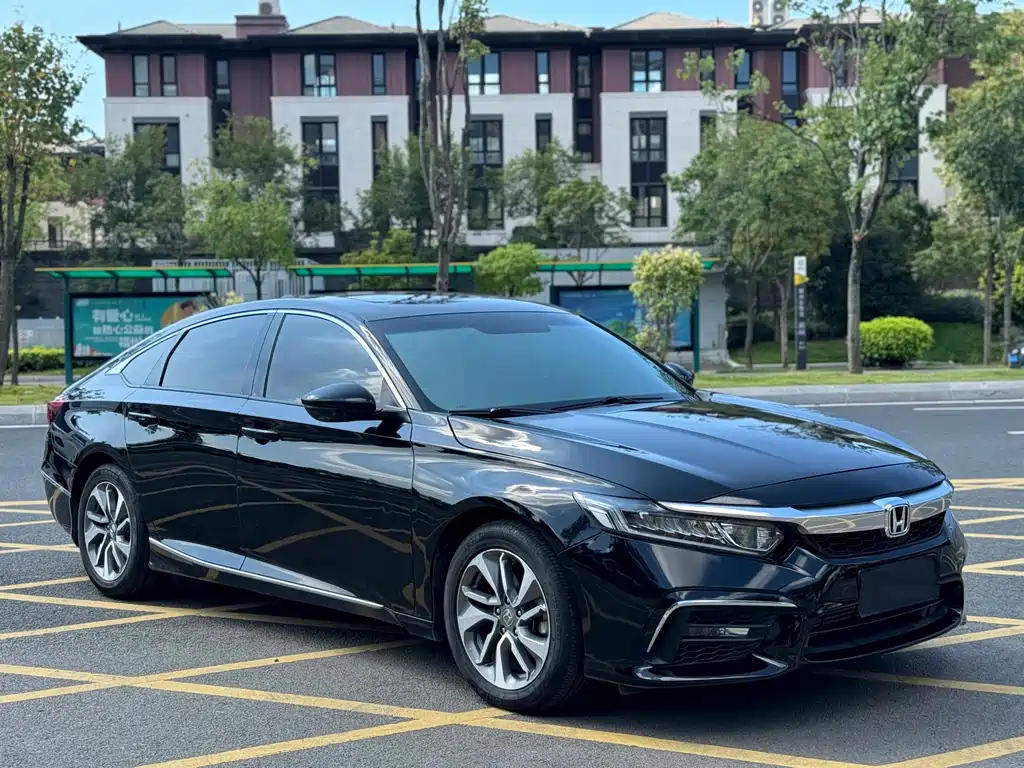 HONDA INSPIRE 2020