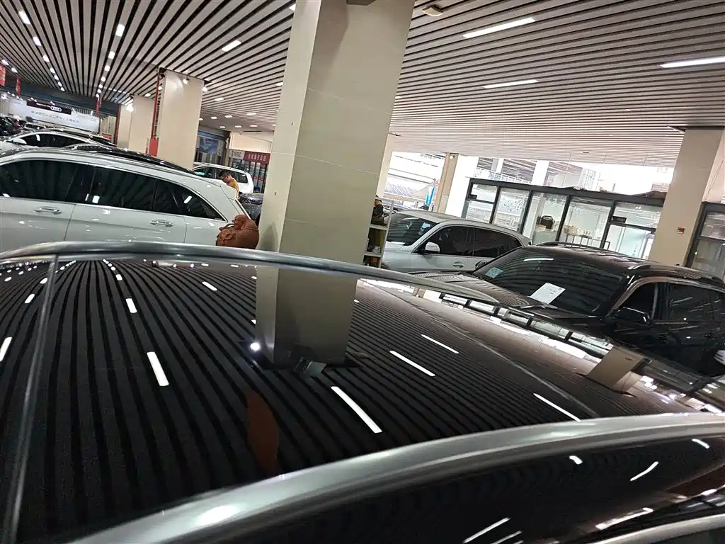 MERCEDES BENZ GLA 2023