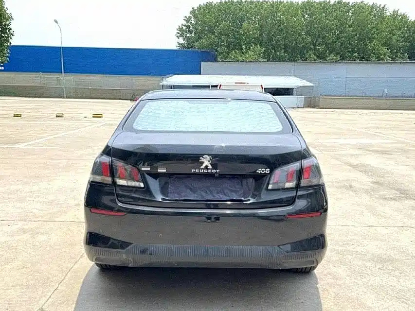 PEUGEOT 408 2019
