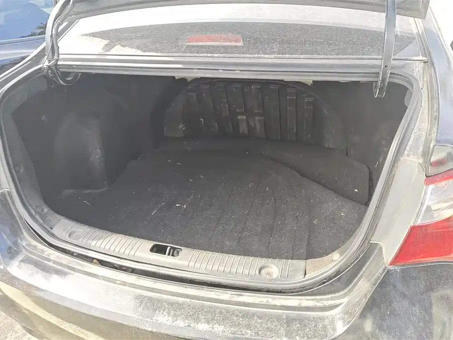 HYUNDAI CELESTA 2015