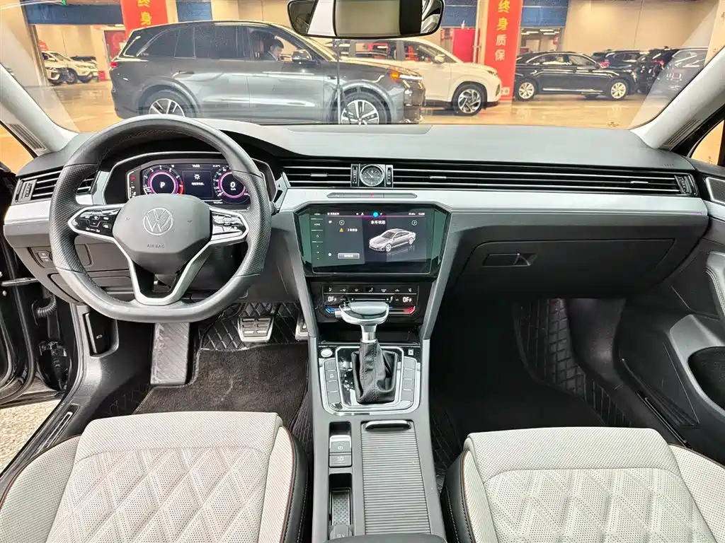 VOLKSWAGEN MAGOTAN 2024