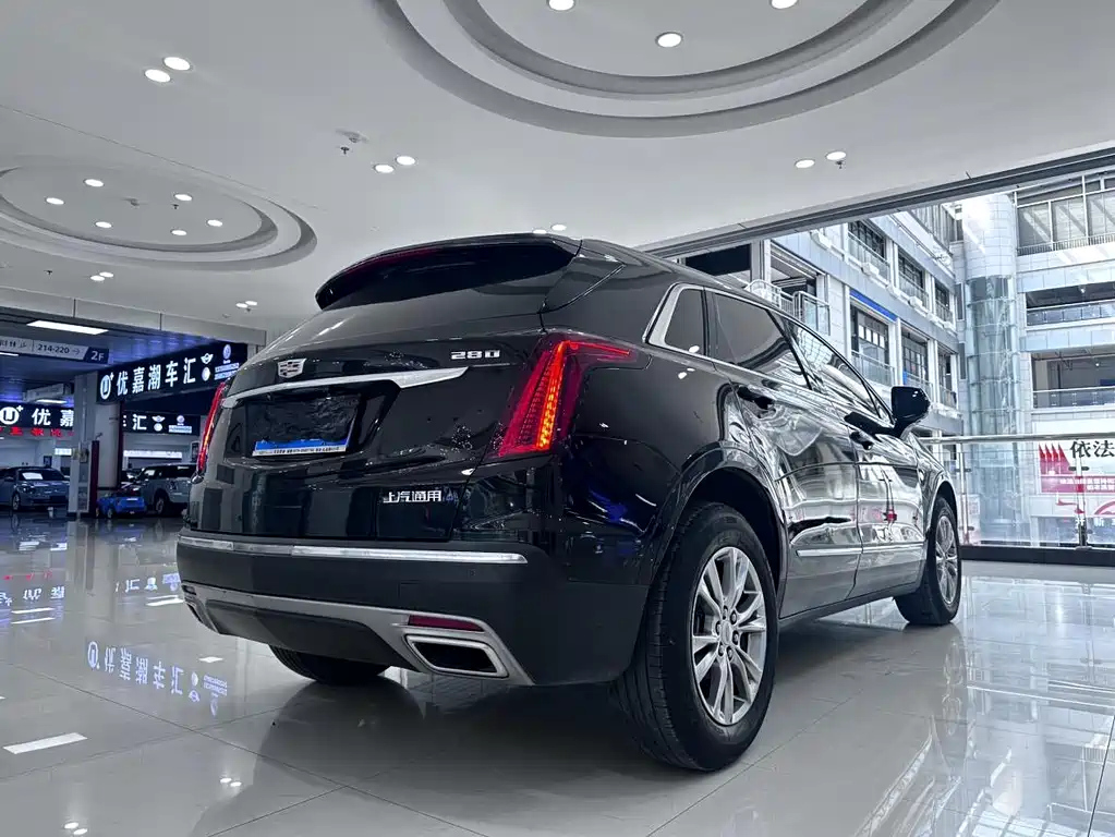 CADILLAC XT5 2020
