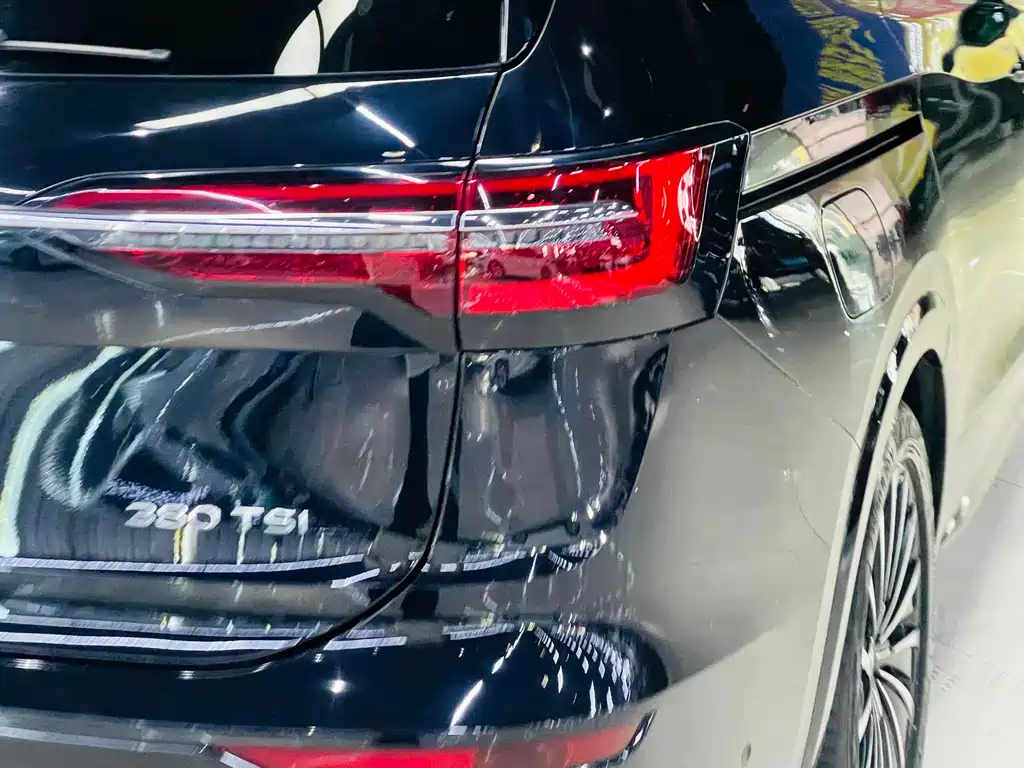 VOLKSWAGEN VILORAN 2023