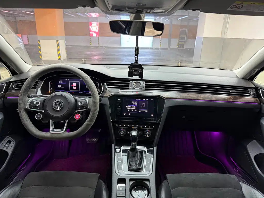 VOLKSWAGEN MAGOTAN 2018