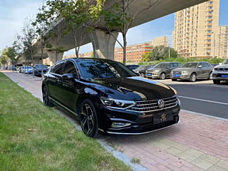 VOLKSWAGEN MAGOTAN 2023
