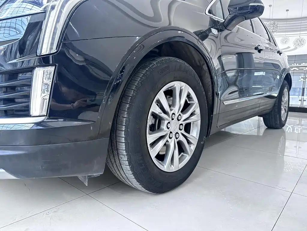 CADILLAC XT5 2020