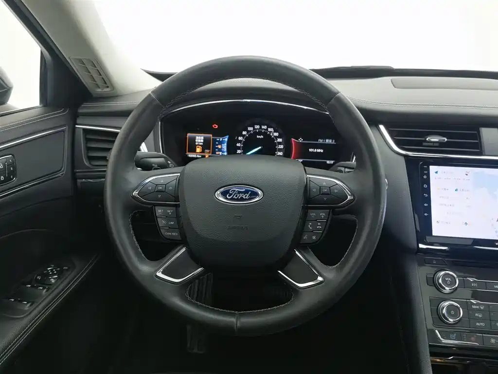 FORD TAURUS 2019