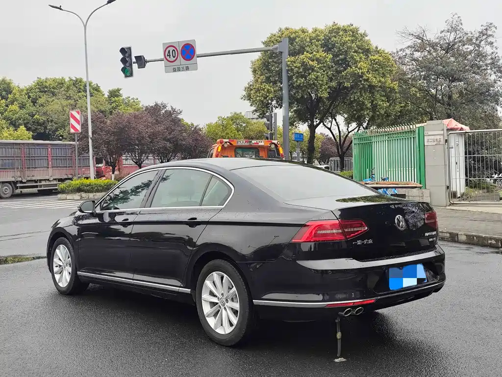 VOLKSWAGEN MAGOTAN 2018