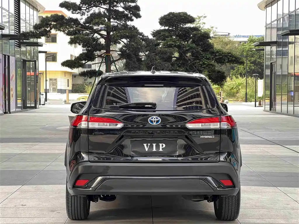 TOYOTA FRONTLANDER 2024