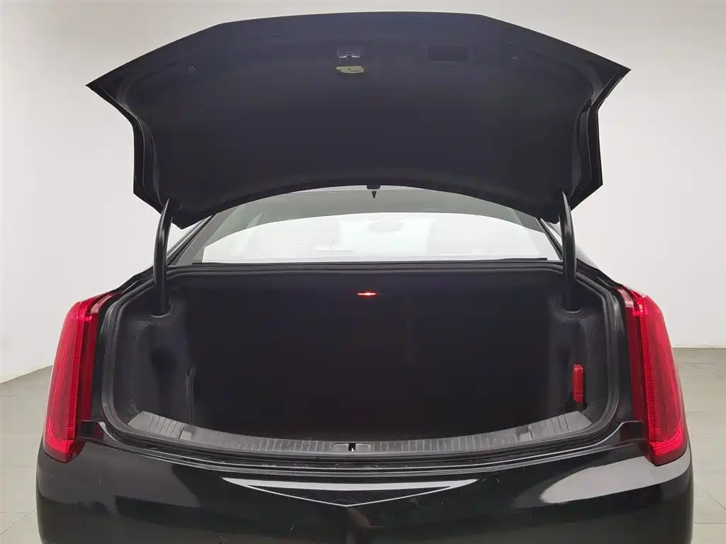 CADILLAC XTS 2016