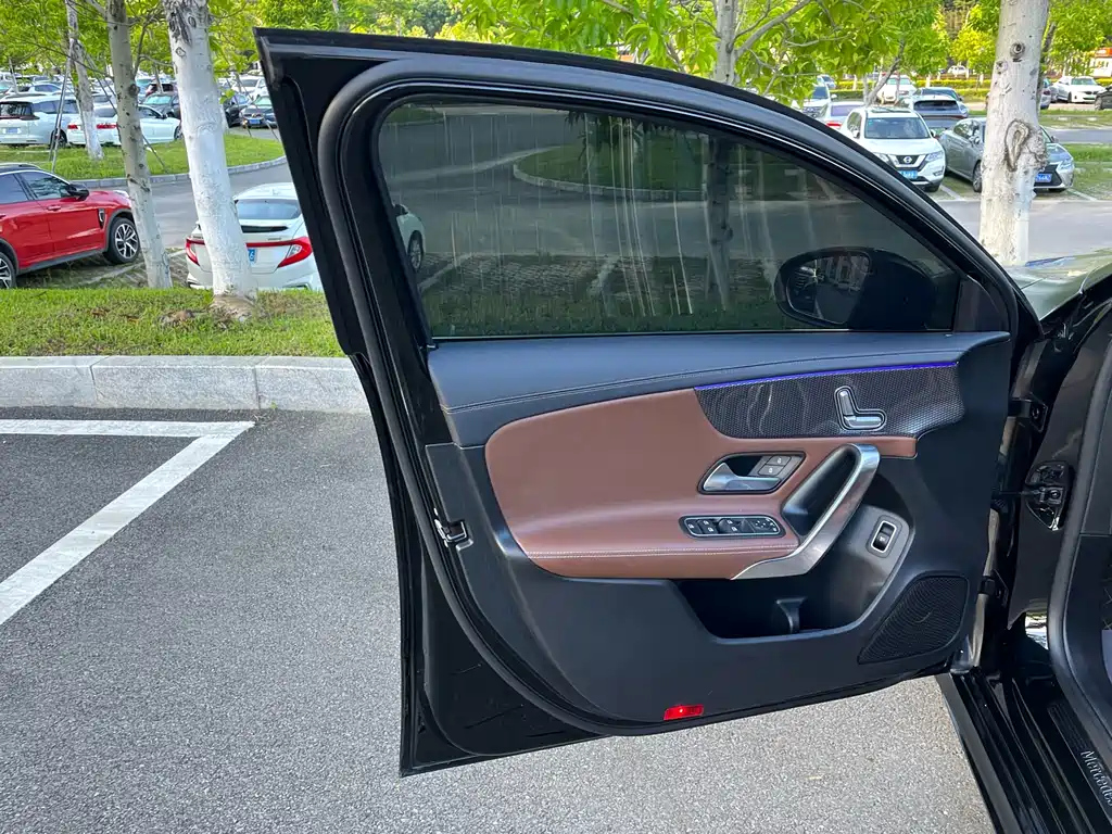 MERCEDES BENZ A-CLASS 2019