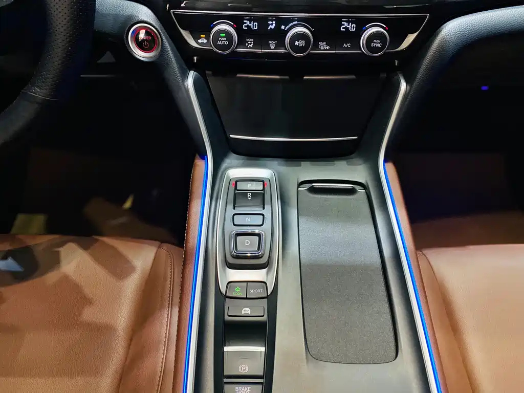 HONDA INSPIRE 2019