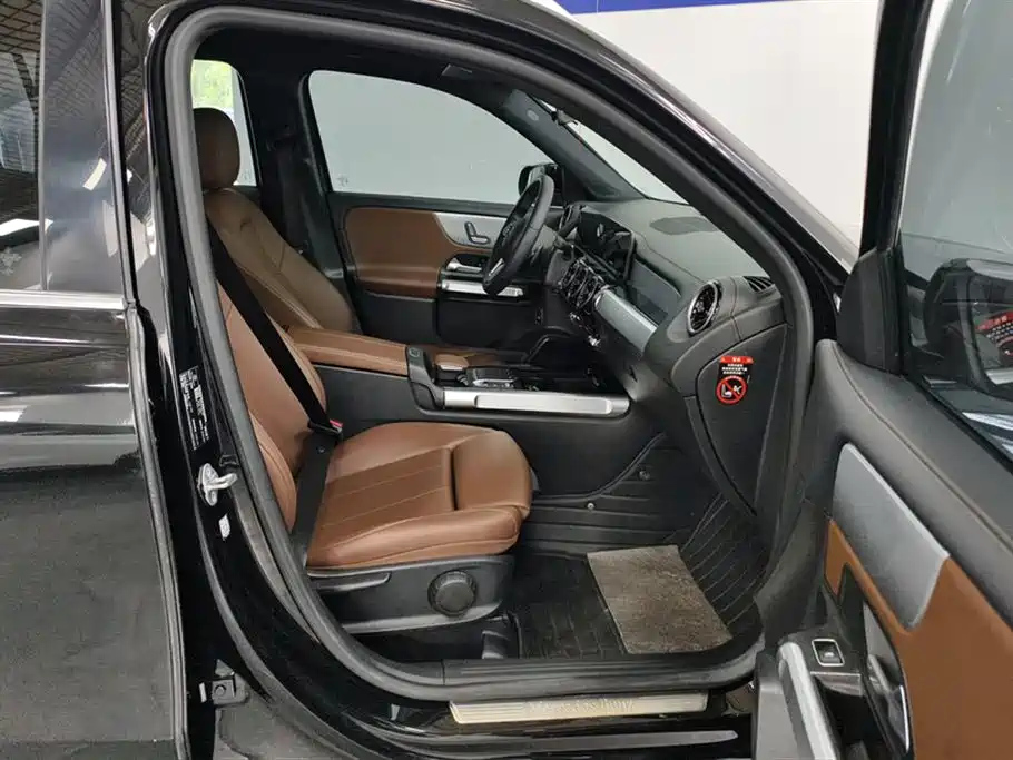 MERCEDES BENZ GLB 2020