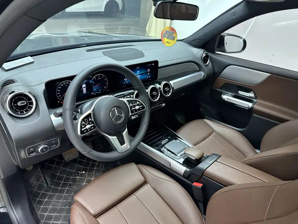 MERCEDES BENZ GLB 2022