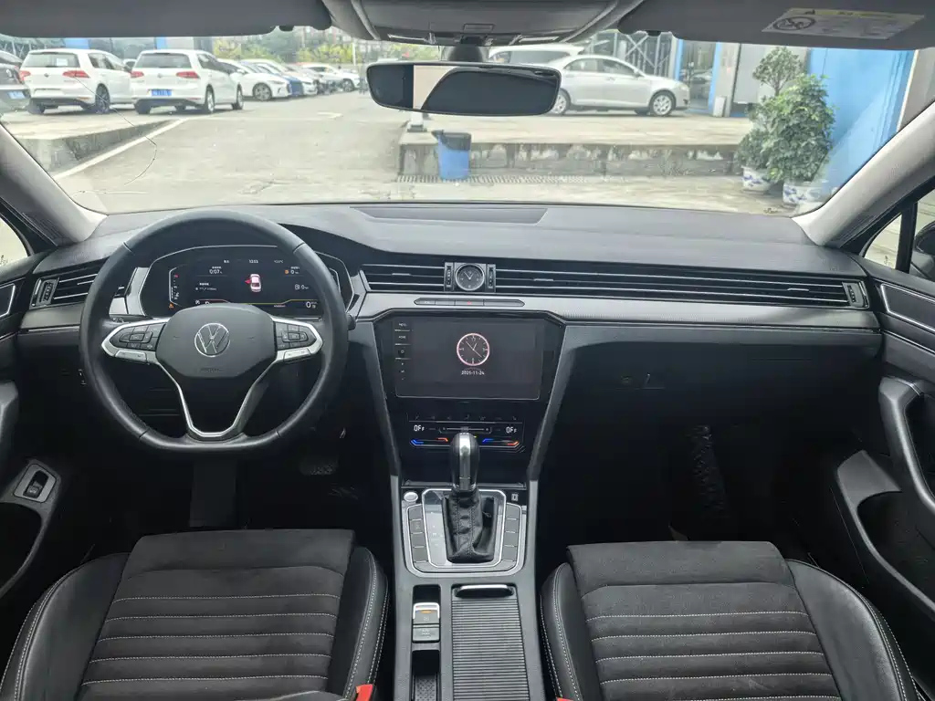 VOLKSWAGEN MAGOTAN 2020