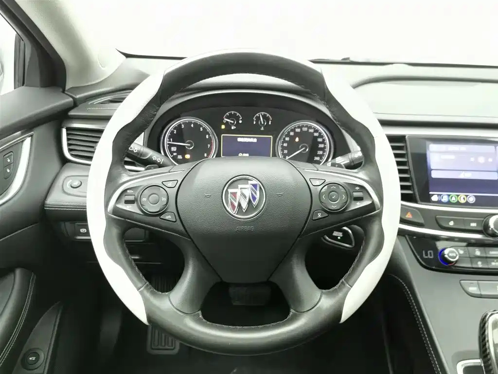 BUICK LACROSSE 2022